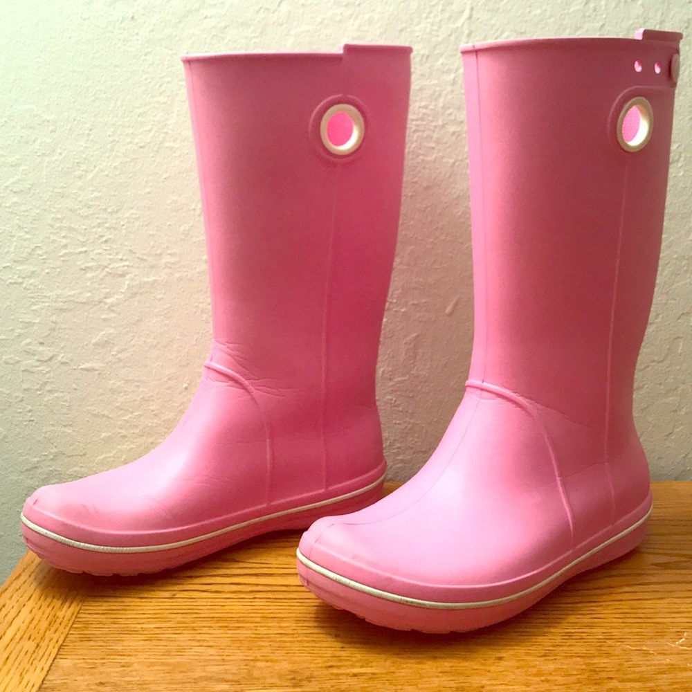 Pink Croc rain boots size 6w